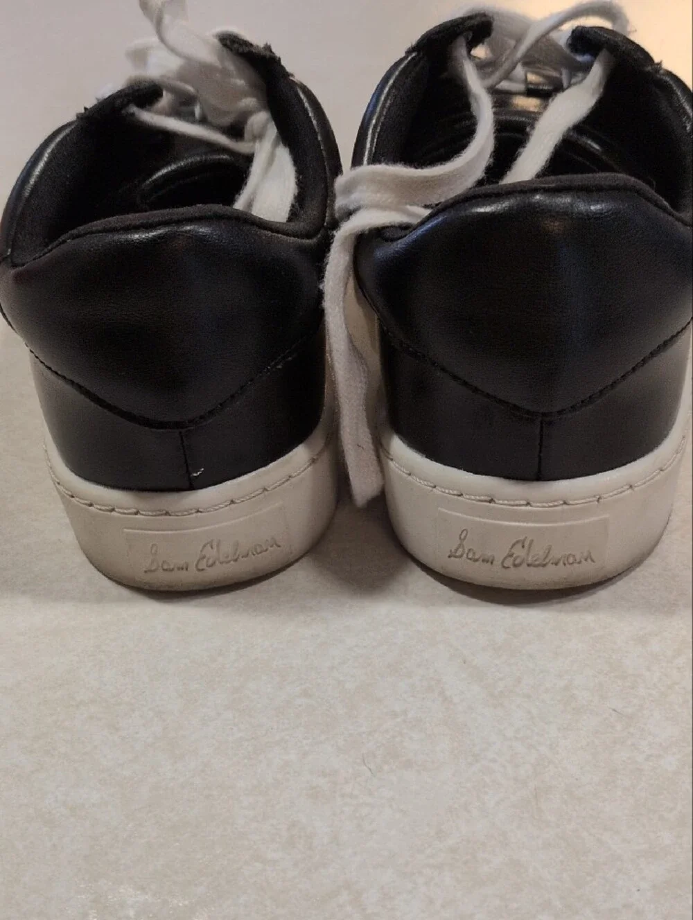Sam EdelmanBlack and Silver Lace-Up Sneakers with White Soles Size 4